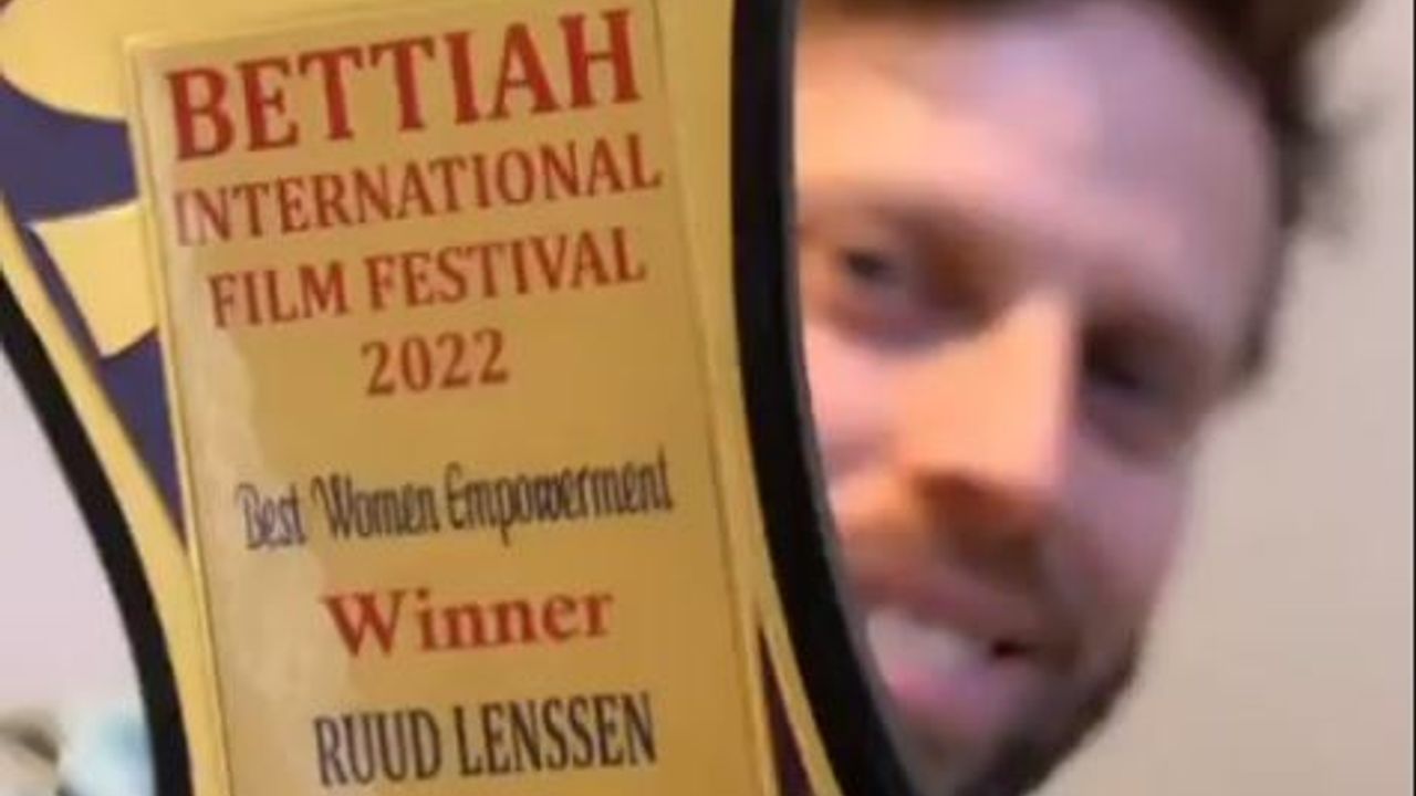 Ruud Lenssen wint Best Women Empowerment-award voor film