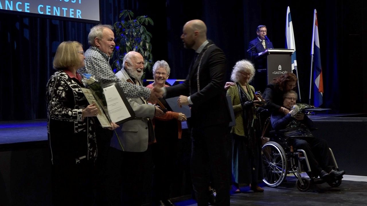 Vier families ontvangen Yad Vashem onderscheiding voor heldendaad in de Tweede Wereldoorlog