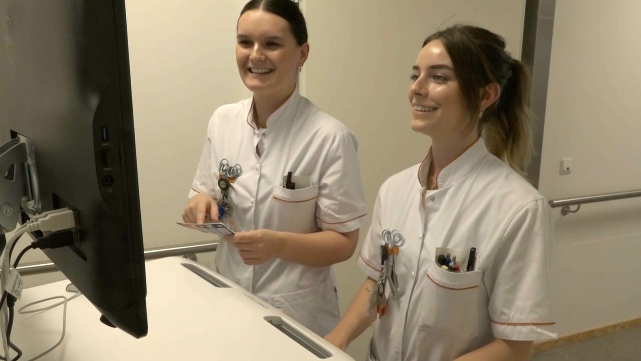 Verpleegkundigen Eeke en Nikki starten doneeractie voor Gambia