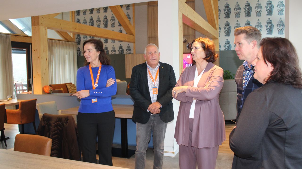 Minister Conny Helder bezoekt Lindezorg in Sevenum