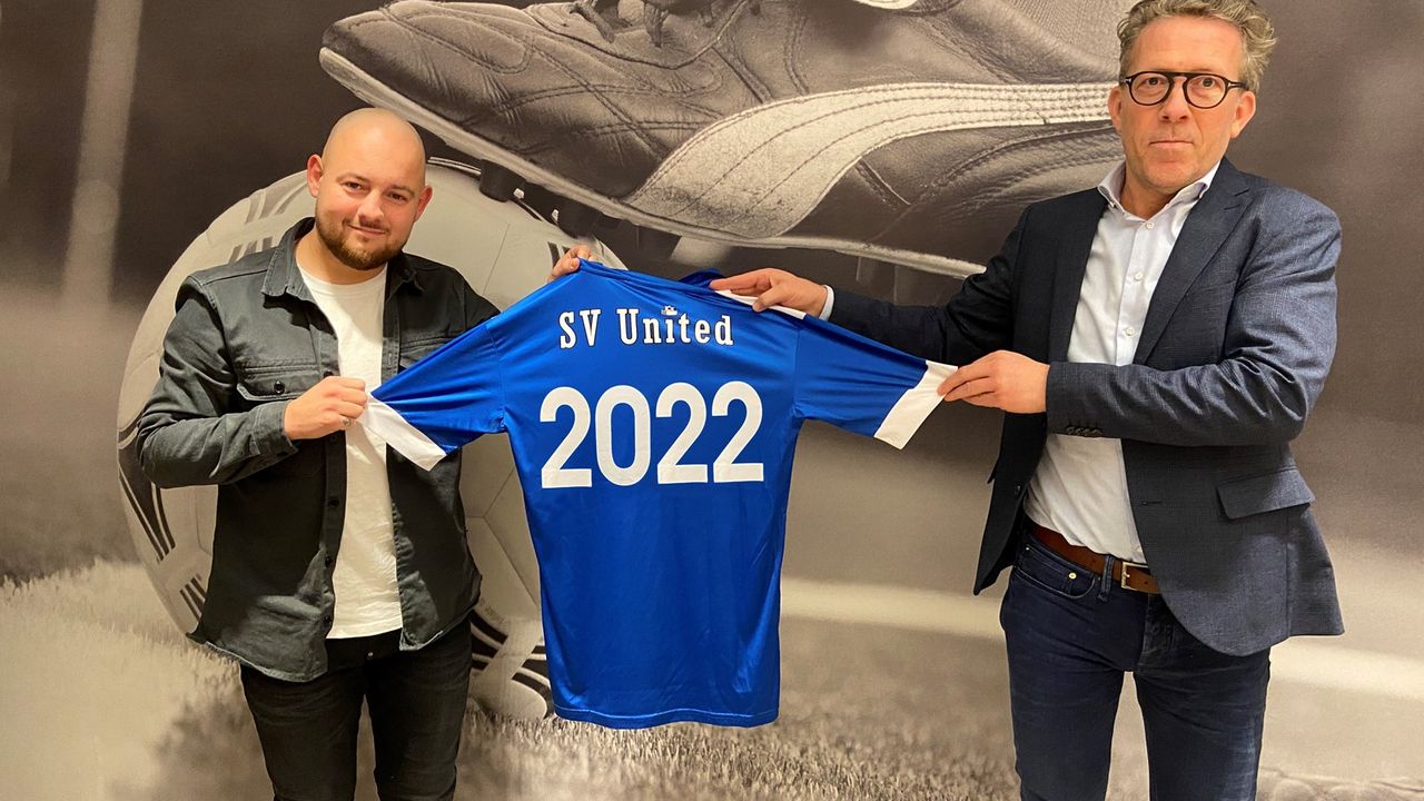 Fenne Smits verlengt contract met SV United