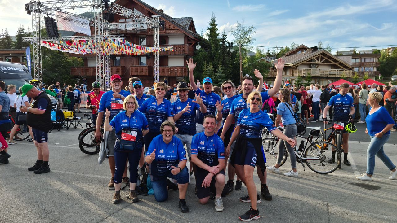 Team Van Leendert Transport neemt deel aan Alpe d’HuZes