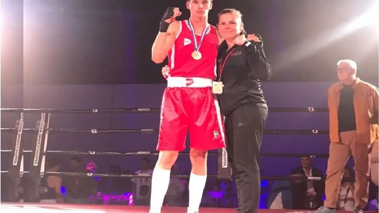 Alex Tros uit Hegelsom wint opnieuw goud op het NK boksen 2022