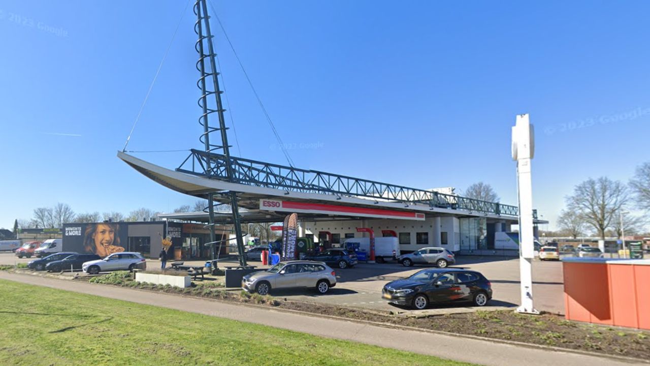 25 meter lange kettingwasstraat Esso Vissers Horst geopend