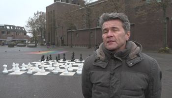 Levensgroot schaakbord: 'Meer reuring in Horster centrum'